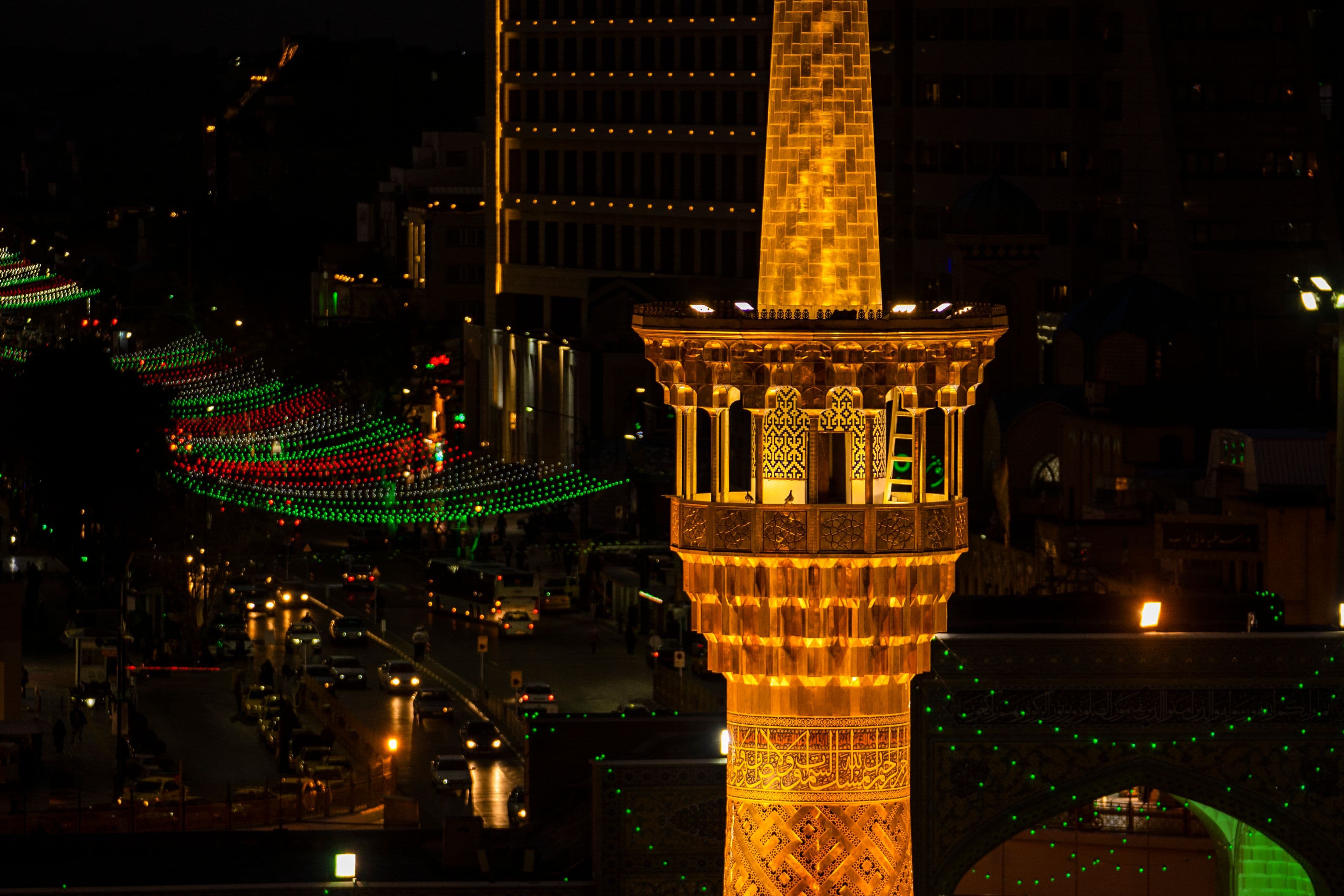 گلدسته حرم امام رضا علیه السلام