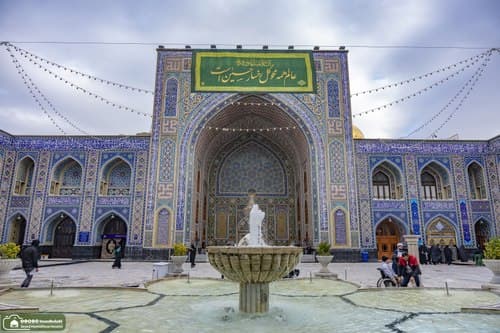 اللوحات الحائطية لذكرى موالید الشعبانیة