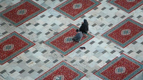 عبادت زائران 