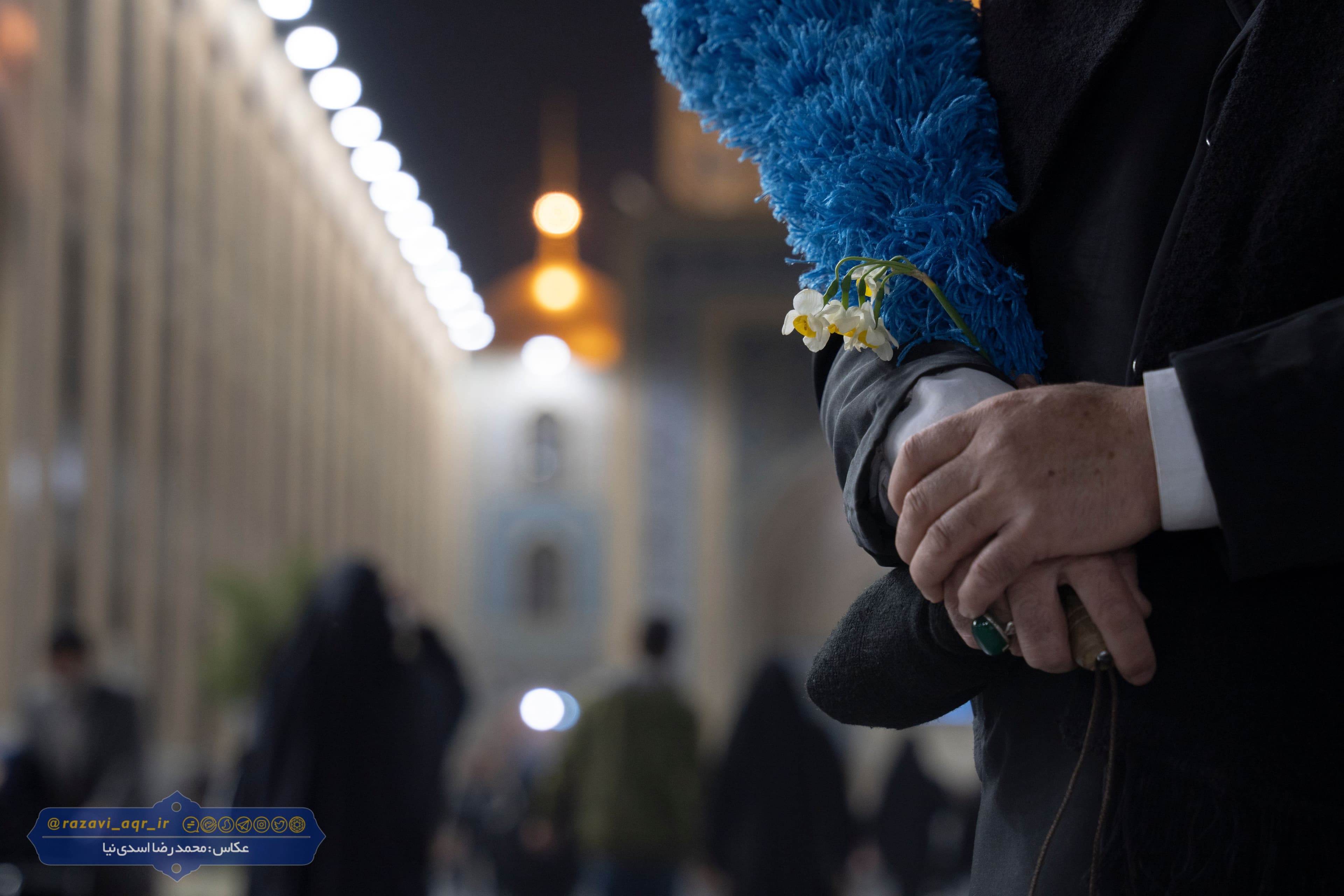 خادم درگاهِ تواَم