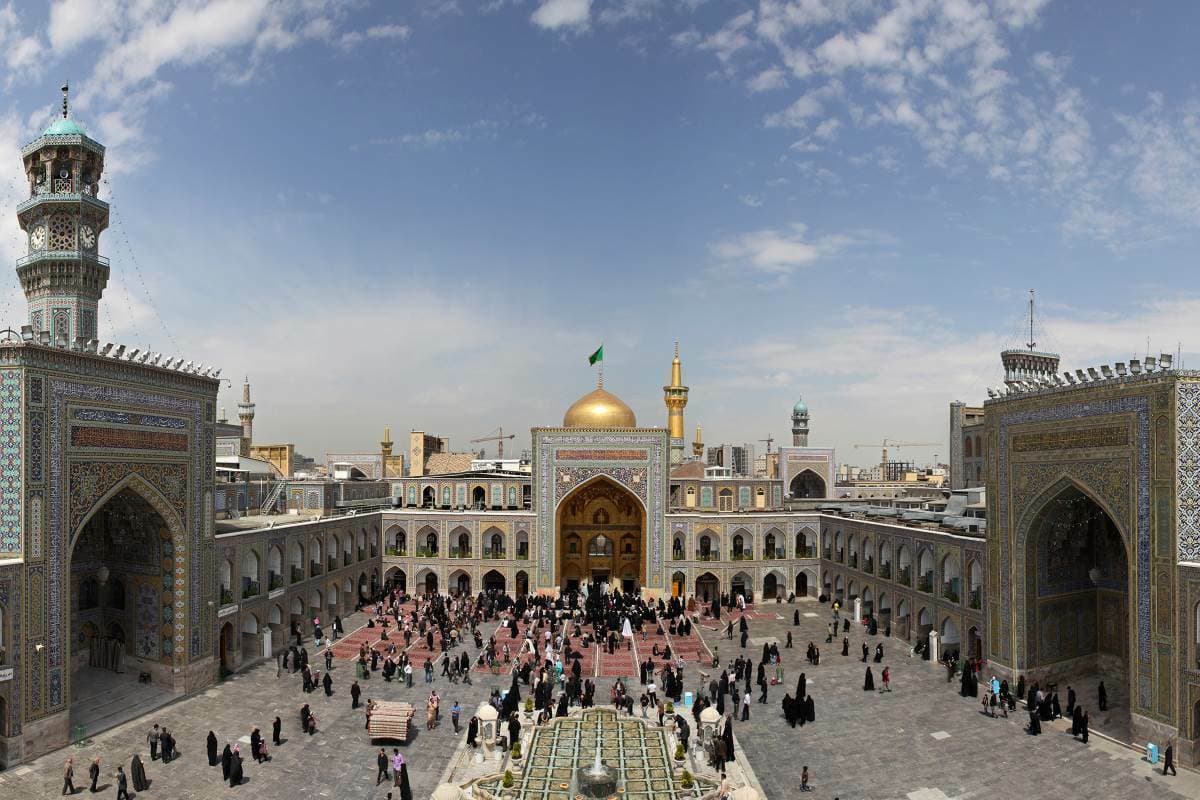 معرفی صحن آزادی