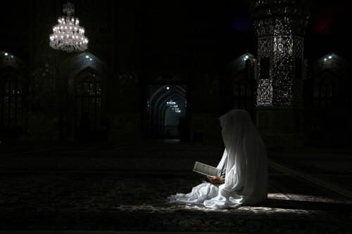 مناجات در حرم