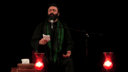 زیر همین بیرق دور همین پرچم