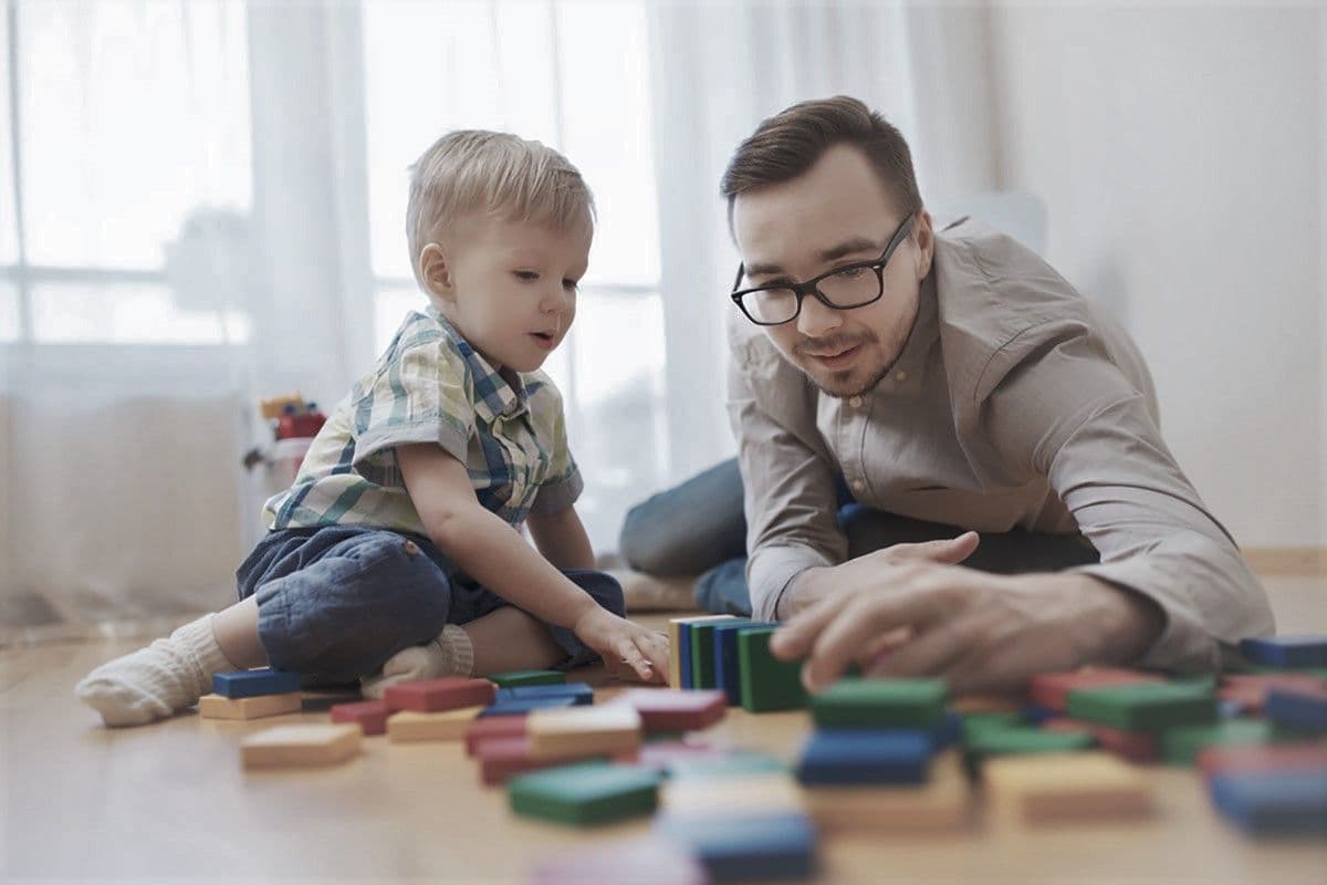 بازی با فرزندان باید چگونه باشد؟ 