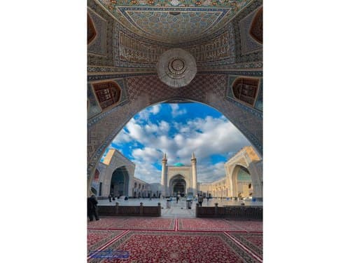 معماری صحن گوهرشاد