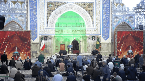 از دعا و سجده غافل نشوید