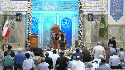 با دعای مادرم پر می گیرم تا حرم