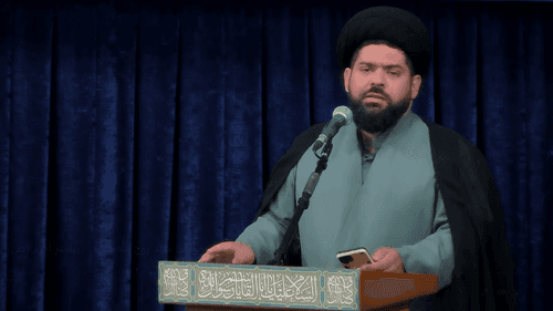 چنان لبریز از نور است لبهای سخندانش