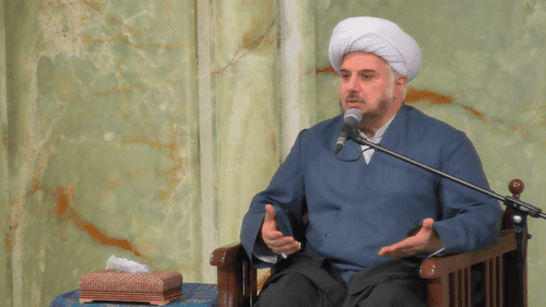در امتحانات الهی فقط باید تسلیم باشی