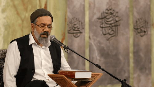 علیست روح مناجات علیست اوج نیایش