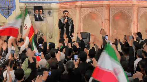 باید برخاست دنیا با آنها و مولا با ماست