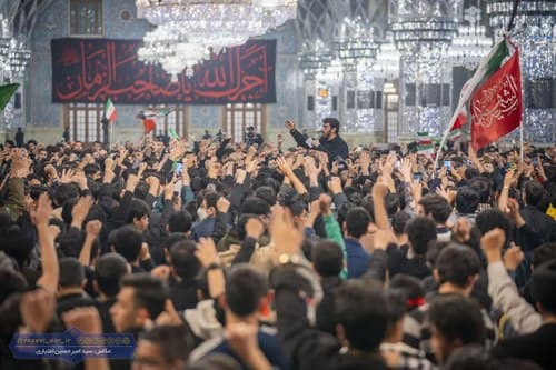 بیعت باشکوه نوجوانان با رهبر انقلاب