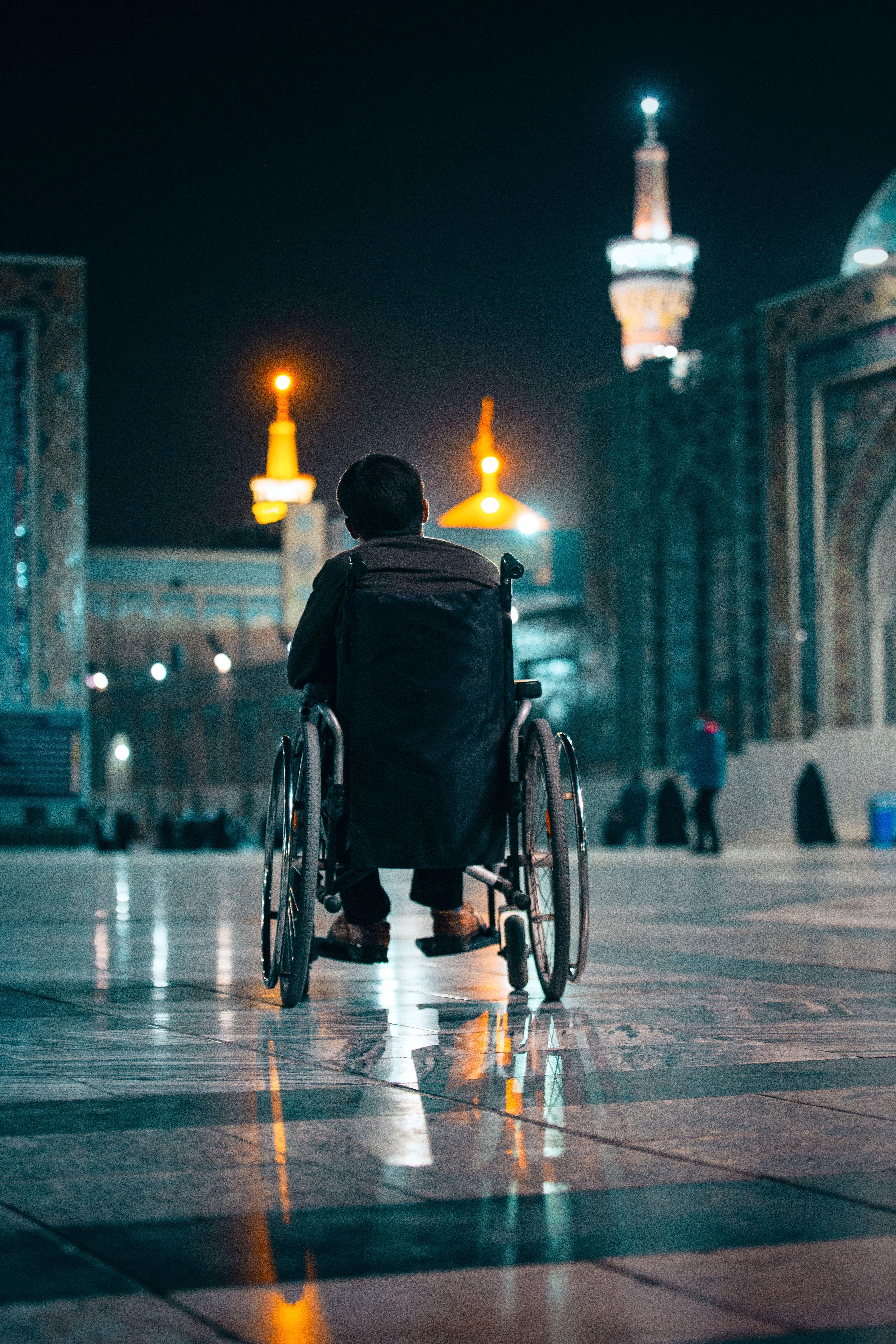 زائر ویلچری
