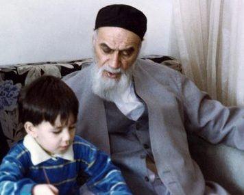  امام (ره) و نماز فرزندان