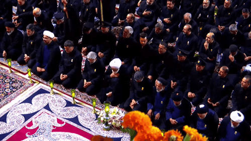 گلی گم کرده ام میجویم او را