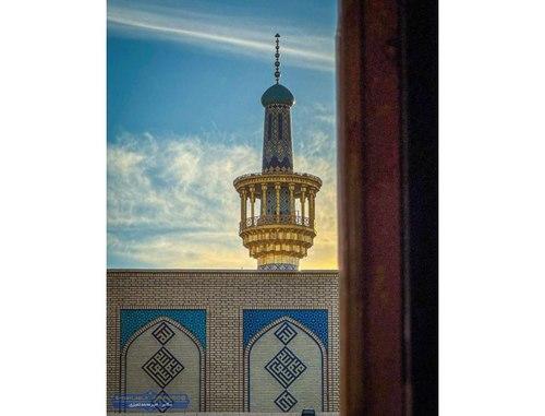 درخشش گلدسته حرم رضوی