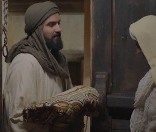 آثار هدیه گرفتن برای همسر و خانواده
